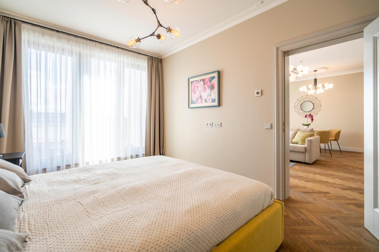 Easyrooms Dzirnavu Рига Экстерьер фото