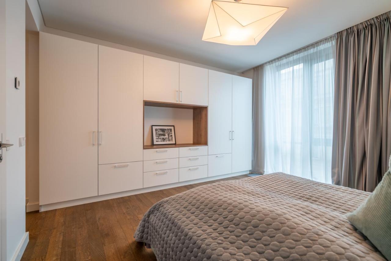 Easyrooms Dzirnavu Рига Экстерьер фото