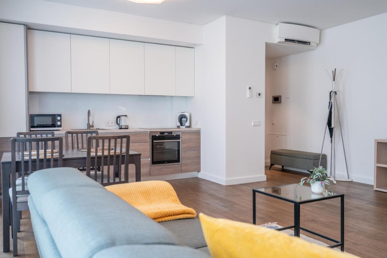 Easyrooms Dzirnavu Рига Экстерьер фото