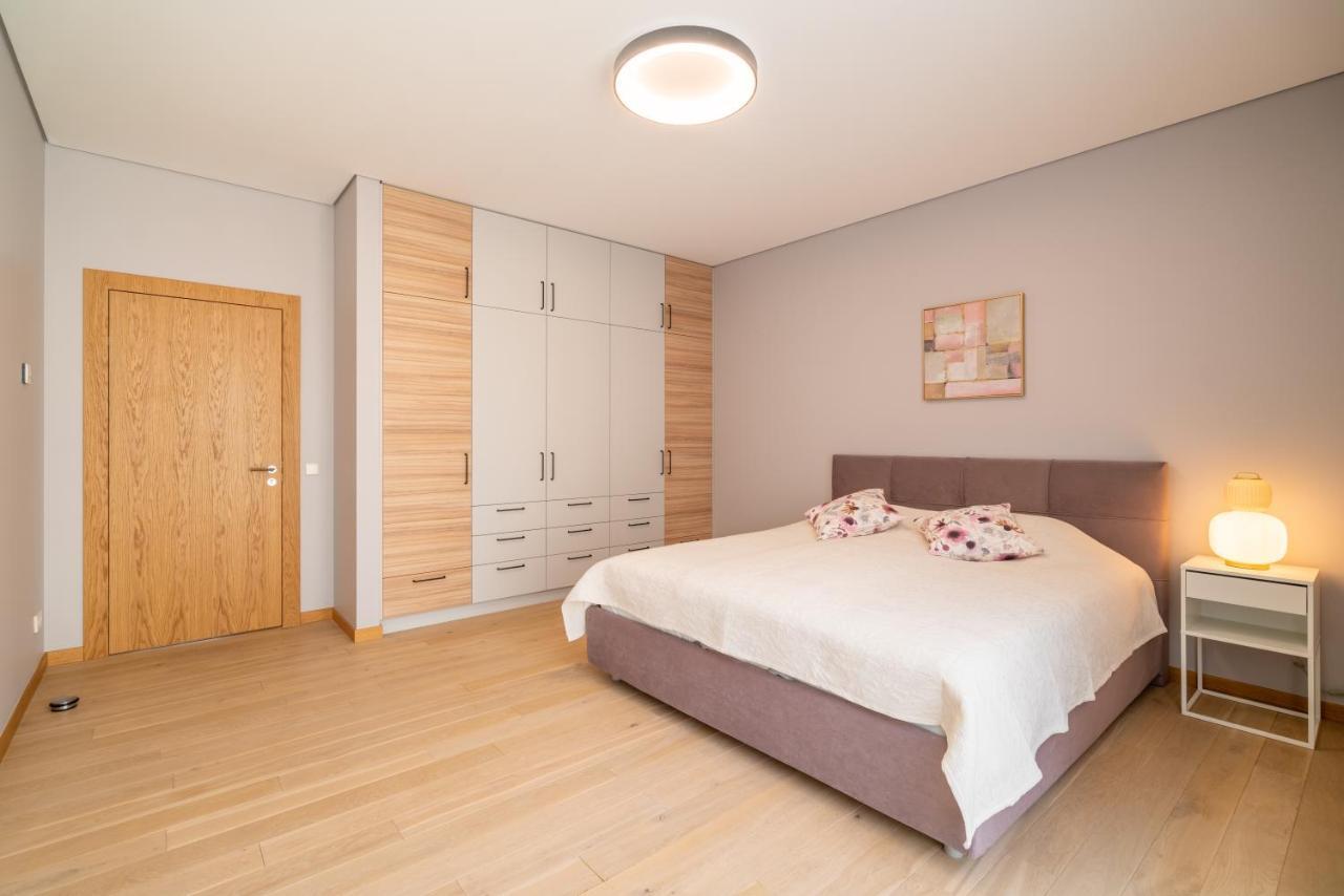 Easyrooms Dzirnavu Рига Экстерьер фото